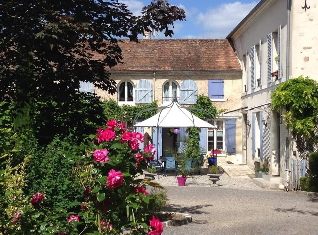 Hotel La Chasse Royale Plailly Exteriér fotografie