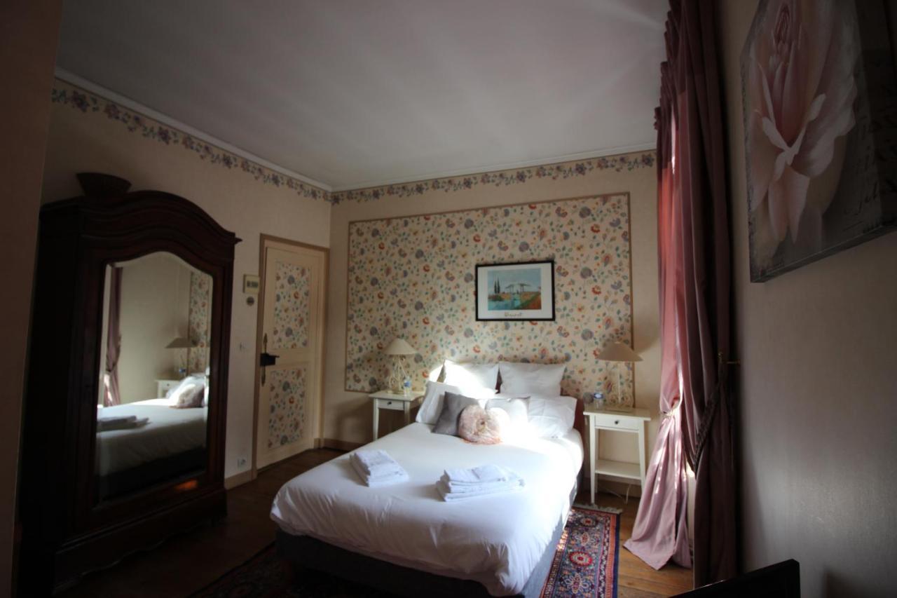 Hotel La Chasse Royale Plailly Exteriér fotografie